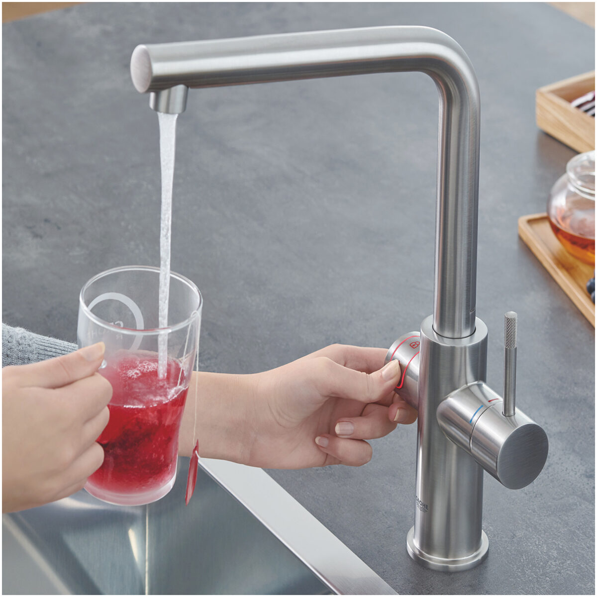 ΒΡΥΣΗ ΚΑΙ ΜΠΟΪΛΕΡ RED DUO L SIZE SUPERSTEEL L-SPOUT 30325DC1 GROHE